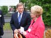 Inge Howe im Gespräch mit Landesverkehrsminister Voigtsberger (Foto: Jens Vogel)